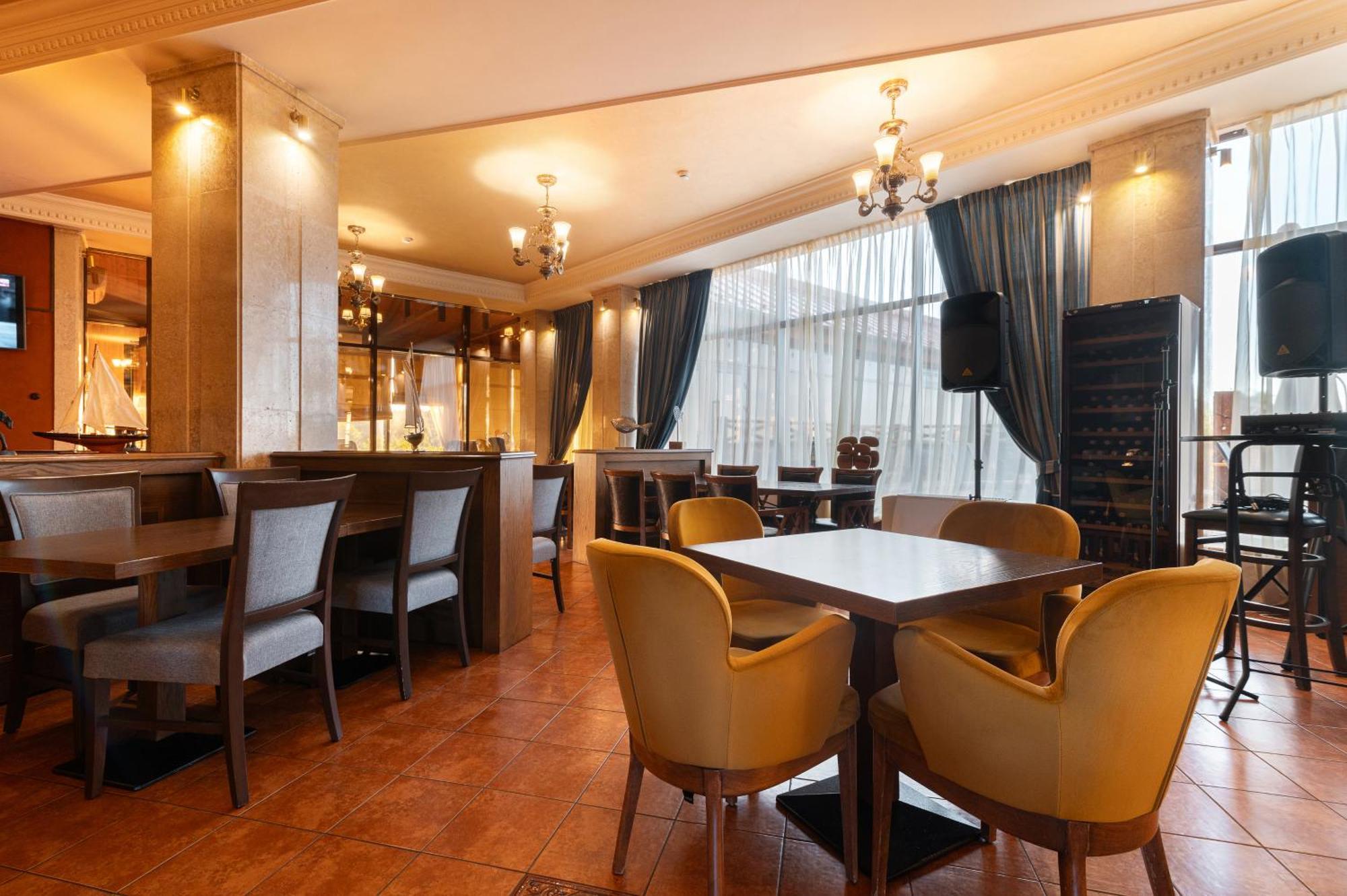 Terrassa Park Hotel Hồ Borovoye Ngoại thất bức ảnh